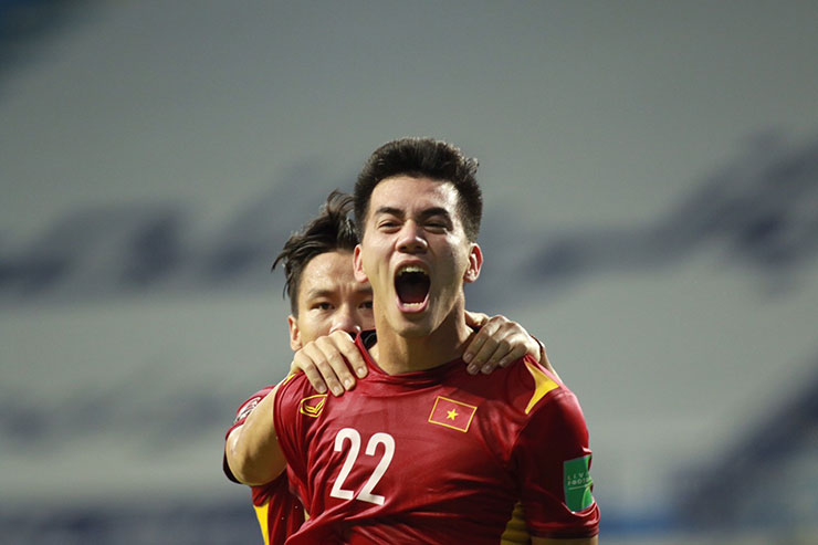 Còi vàng Dương Mạnh Hùng &quot;giải mã&quot; phạt đền Việt Nam vs Malaysia - Ảnh 1.