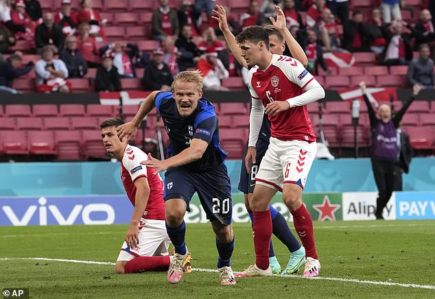 Đan Mạch nhận 2 cú sốc ở trận ra quân EURO 2020 - Ảnh 1.