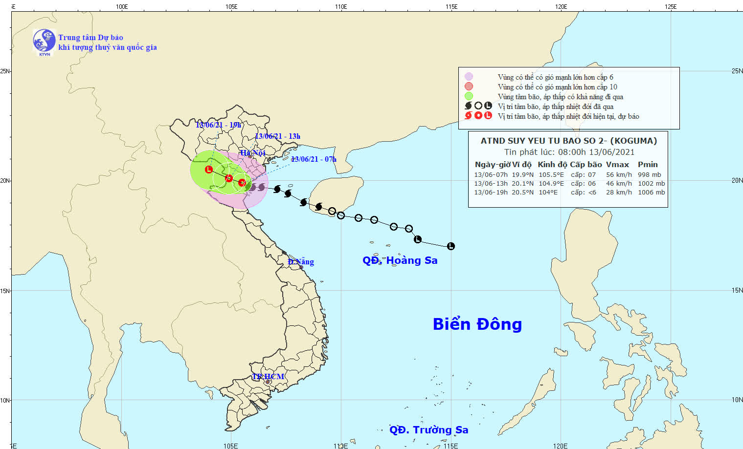 Bão số 2 suy yếu thành áp thấp nhiệt đới, Hà Nội mưa như trút - Ảnh 1.