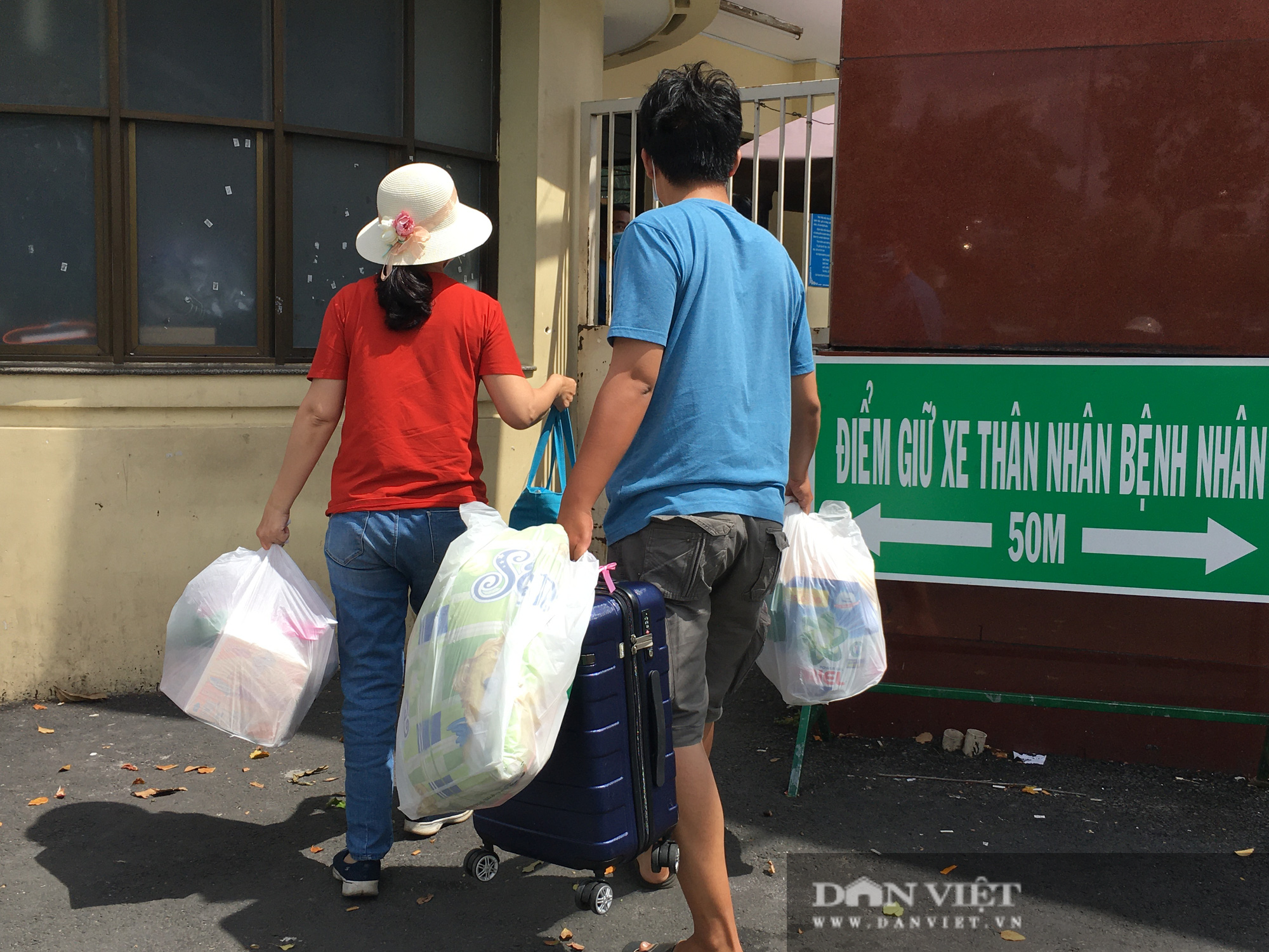 22 nhân viên dương tính SARS-CoV-2, Bệnh viện Bệnh Nhiệt đới TP.HCM thành &quot;điểm nóng&quot; - Ảnh 6.