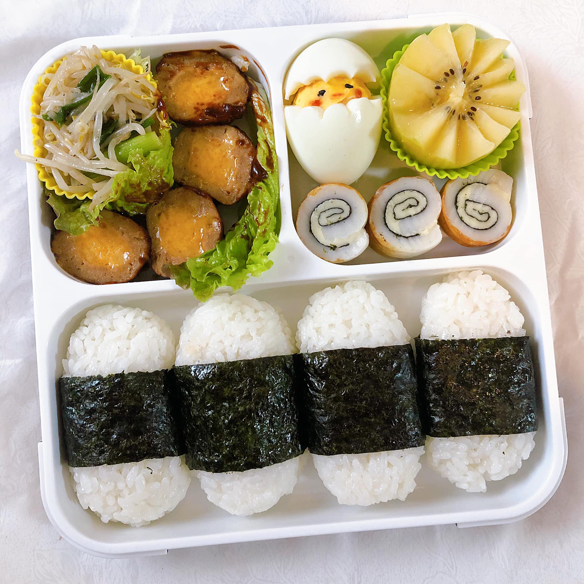 Có gì nhập bữa cơm trắng vỏ hộp bento của những người Nhật?