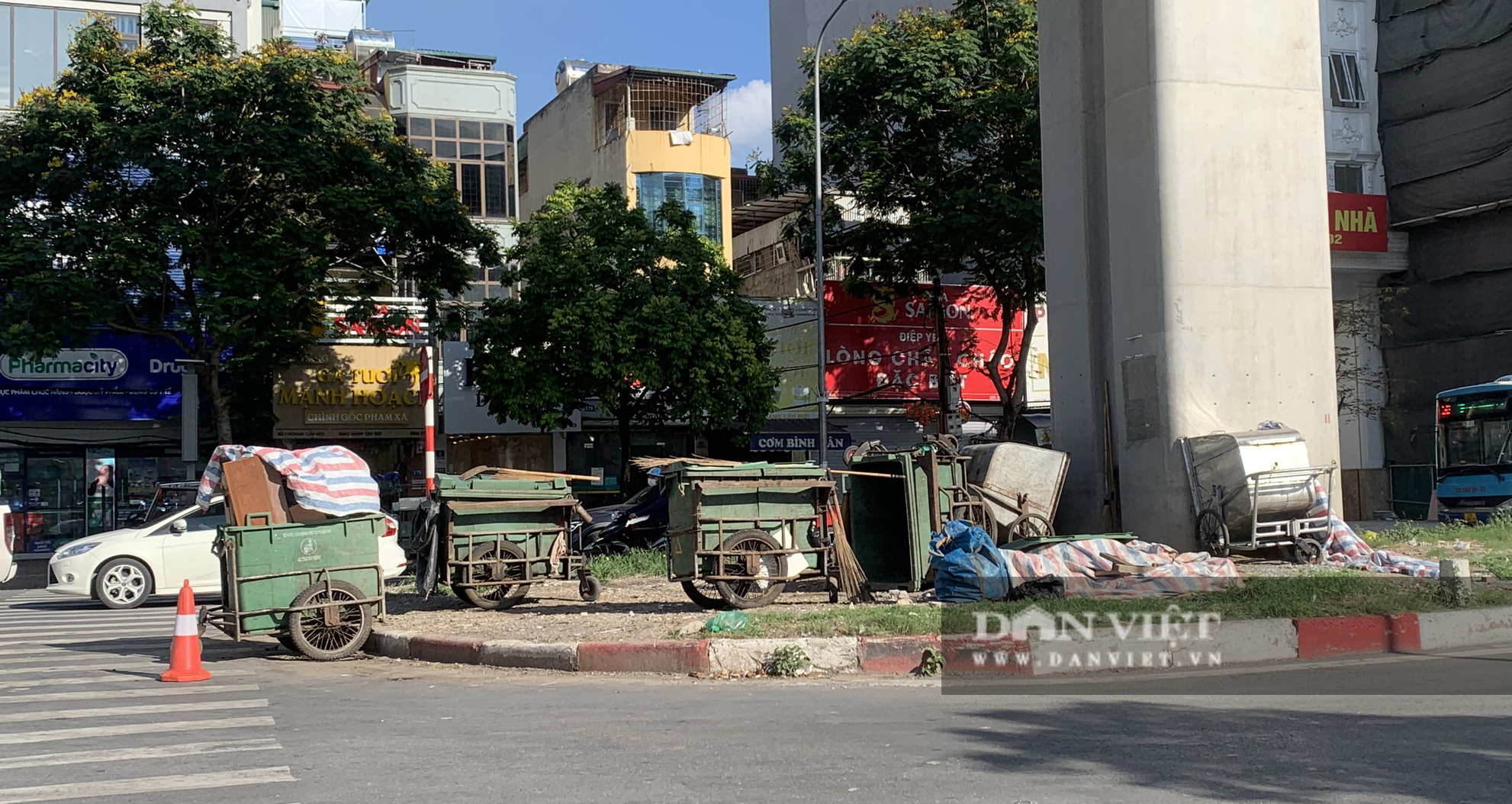 Đường sắt Cát Linh – Hà Đông bị chiếm dụng mặt bằng: Ai đang &quot;thách thức&quot; chỉ đạo của Phó Chủ tịch TP? - Ảnh 7.