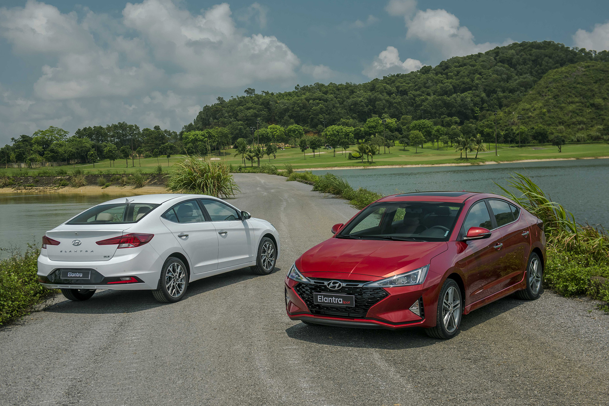 Hyundai KONA & Elantra khuyến mại tới 40 triệu đồng - Ảnh 1.