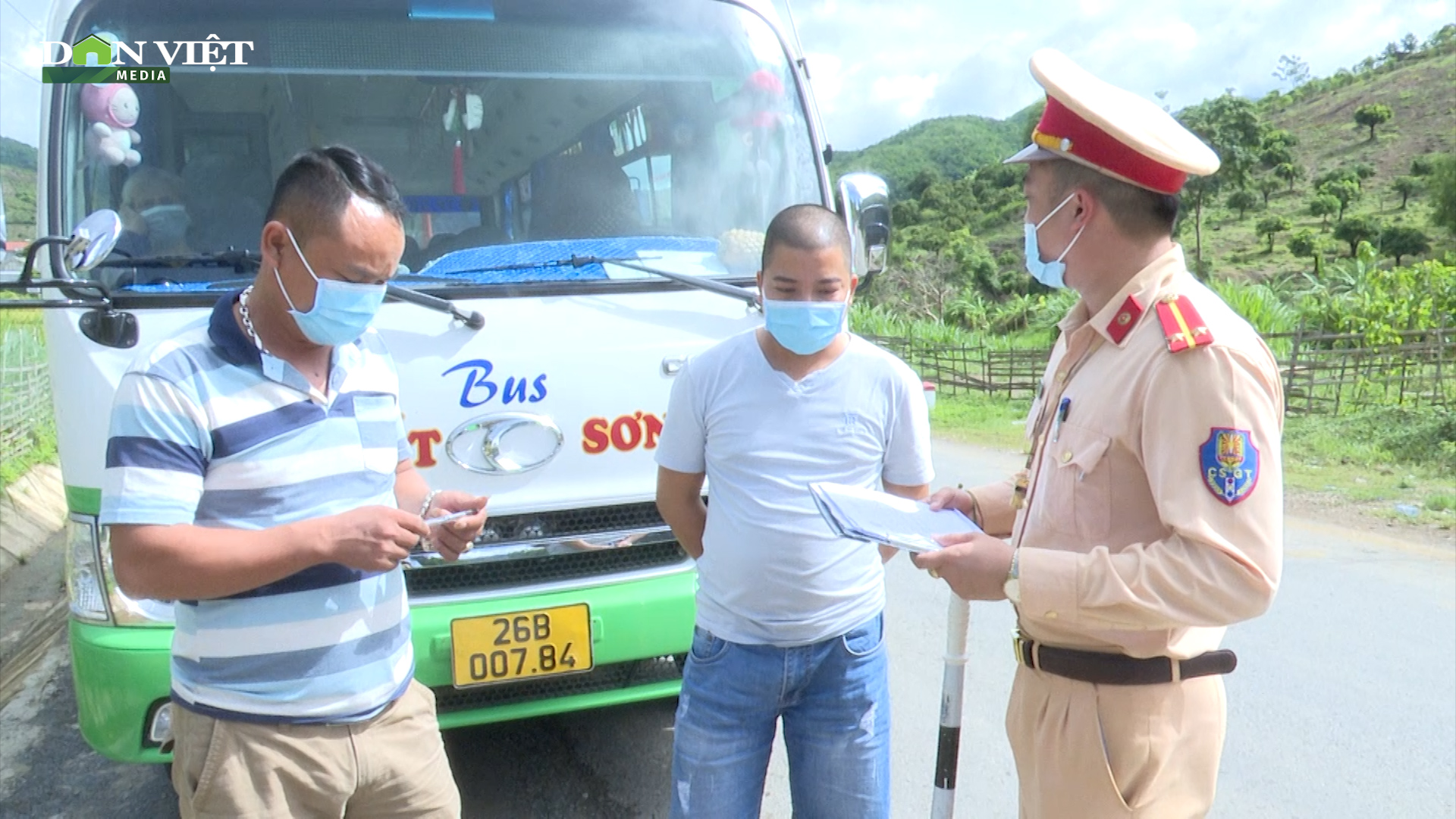 Tăng cường kiểm soát, phòng chống dịch covid-19 trên các tuyến giao thông biên giới - Ảnh 3.