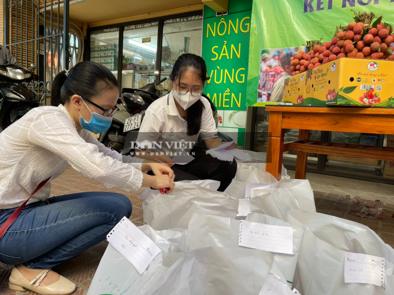 Vải thiều Lục Ngạn đã có mặt tại Trung tâm kết nối tiêu thụ nông sản Báo NTNN/ Điện tử Dân Việt - Ảnh 10.