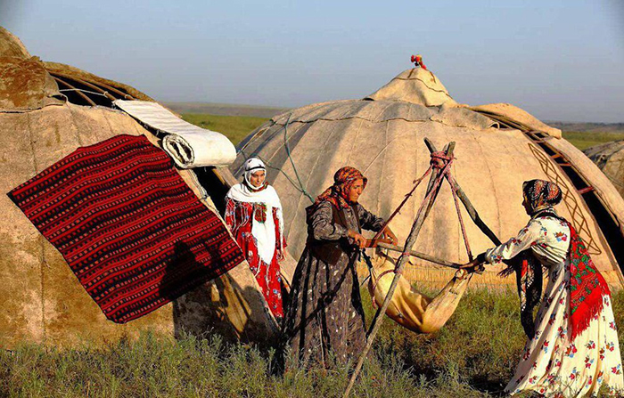 Thế giới sắc màu độc lạ của bộ lạc du mục Baluch trên sa mạc Lut - Ảnh 3.