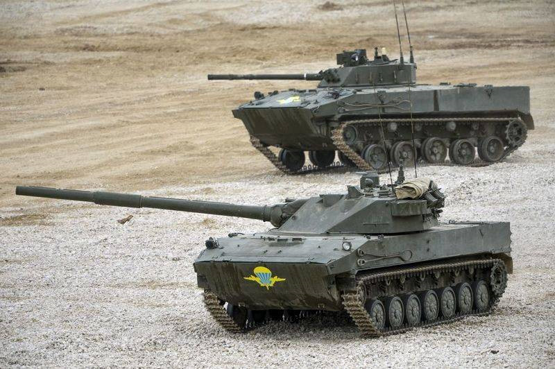 Ấn Độ dự định mua xe tăng của Nga để chạy đua vũ trang với Trung Quốc - Ảnh 1.