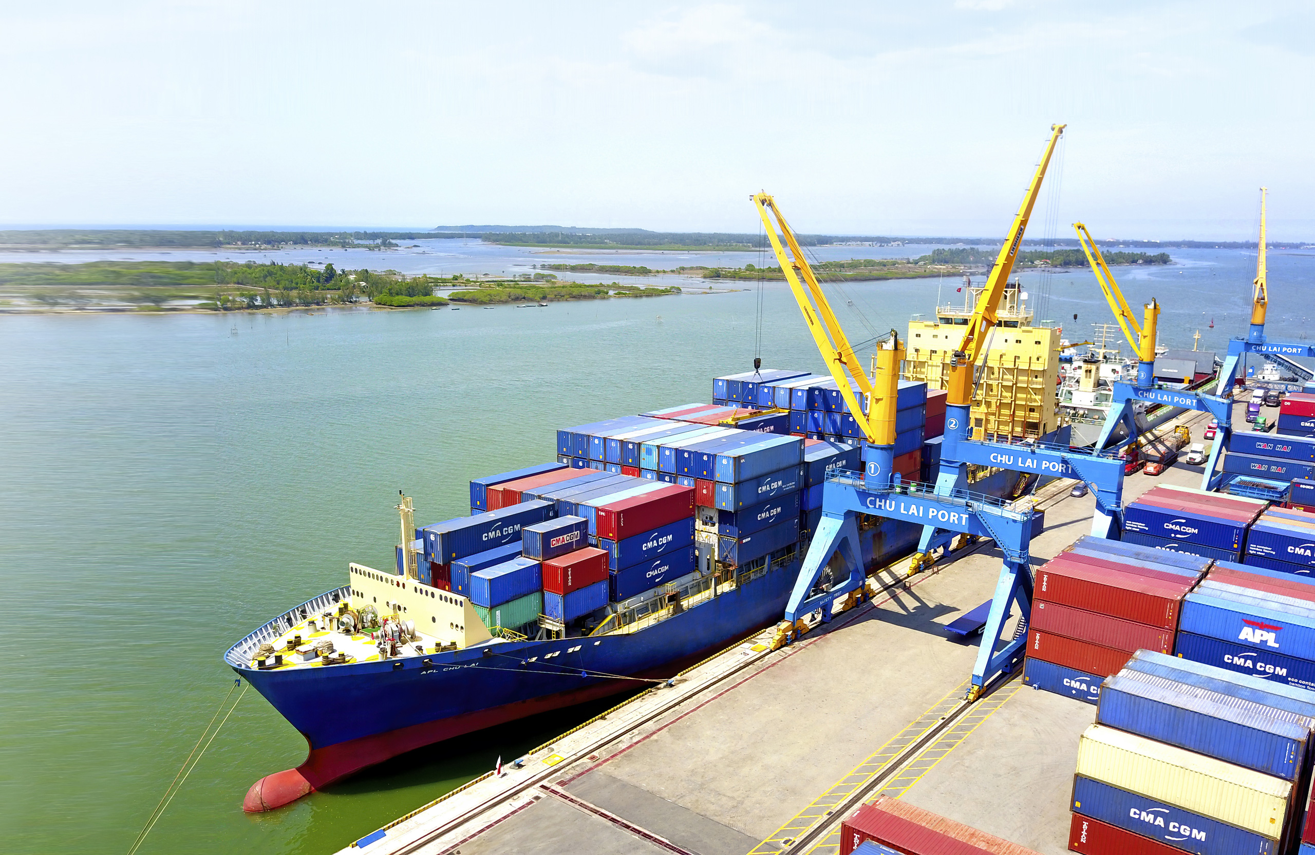 Cảng Chu Lai- Cửa ngõ xuất khẩu hàng hóa mới tại miền Trung - Ảnh 3.