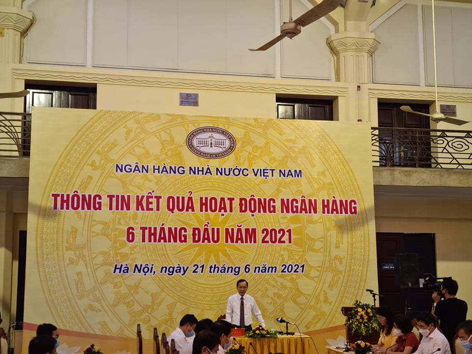 Thêm gần 470 nghìn tỷ chảy vào nền kinh tế nửa đầu năm - Ảnh 1.