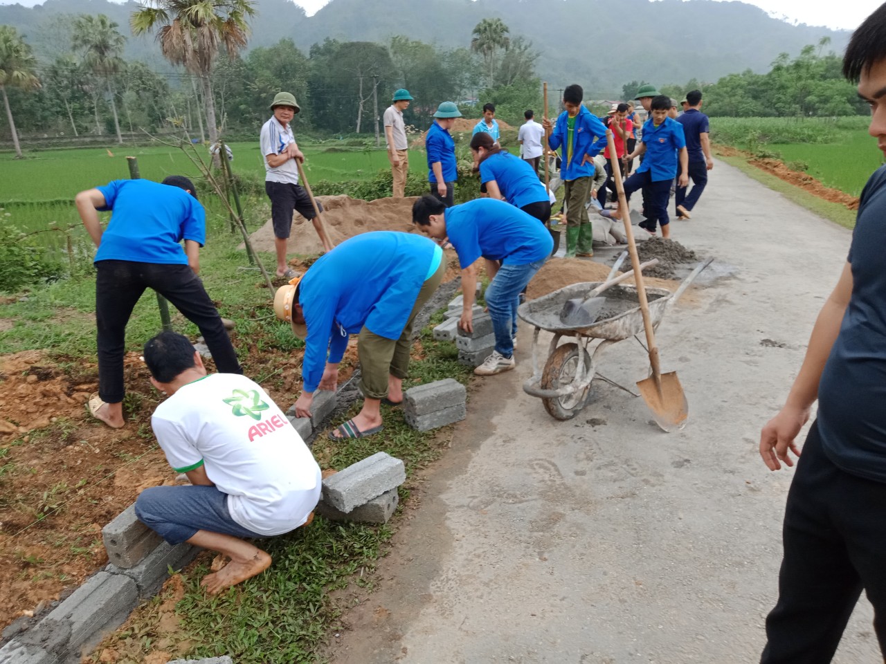 Bắc Quang từng bước về đích huyện nông thôn mới - Ảnh 3.