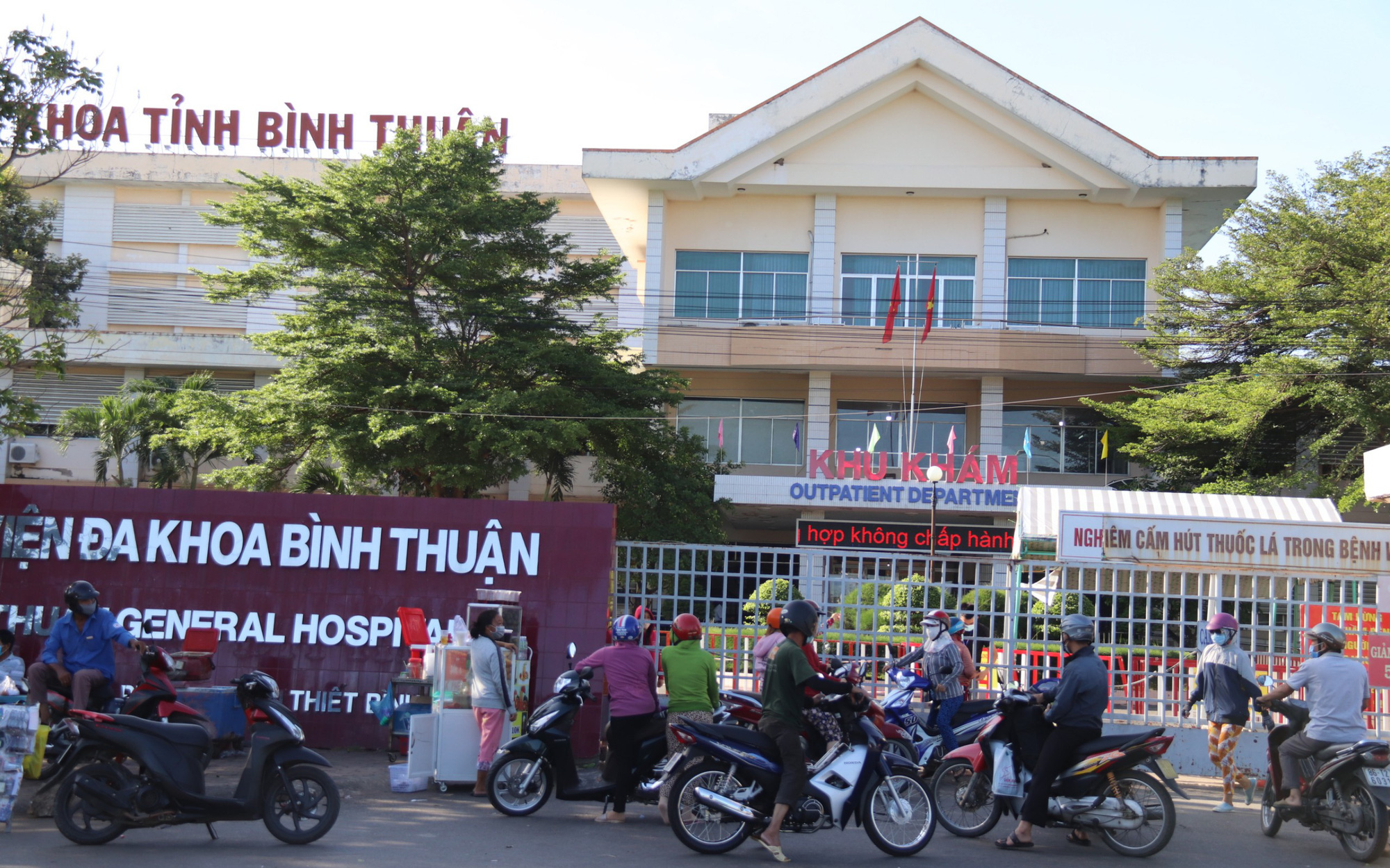 Sở Y tế Bình Thuận lên tiếng vụ Phó Giám đốc Trung tâm Y tế huyện Tuy Phong dương tính với SARS-CoV-2