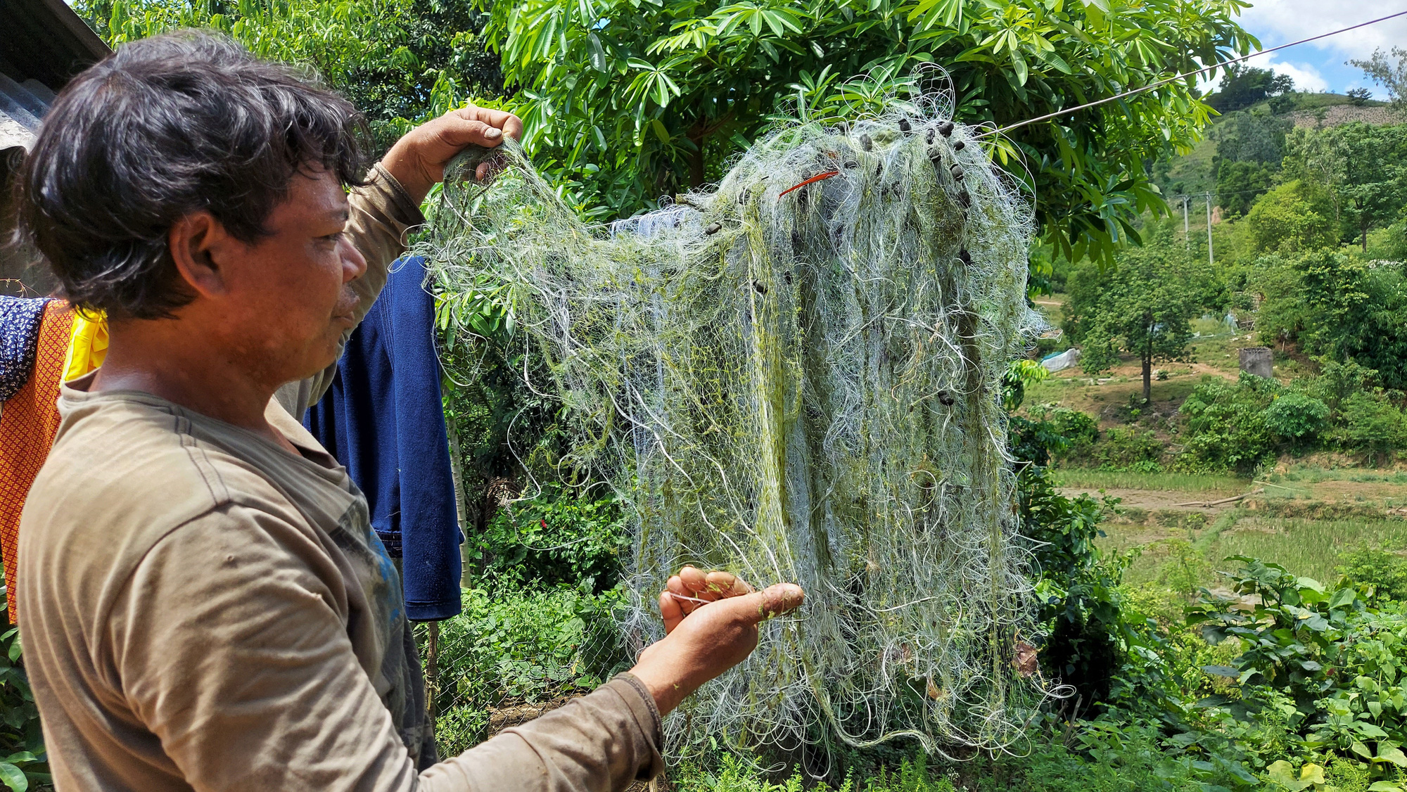 Theo cao thủ săn chình suối - Ảnh 5.