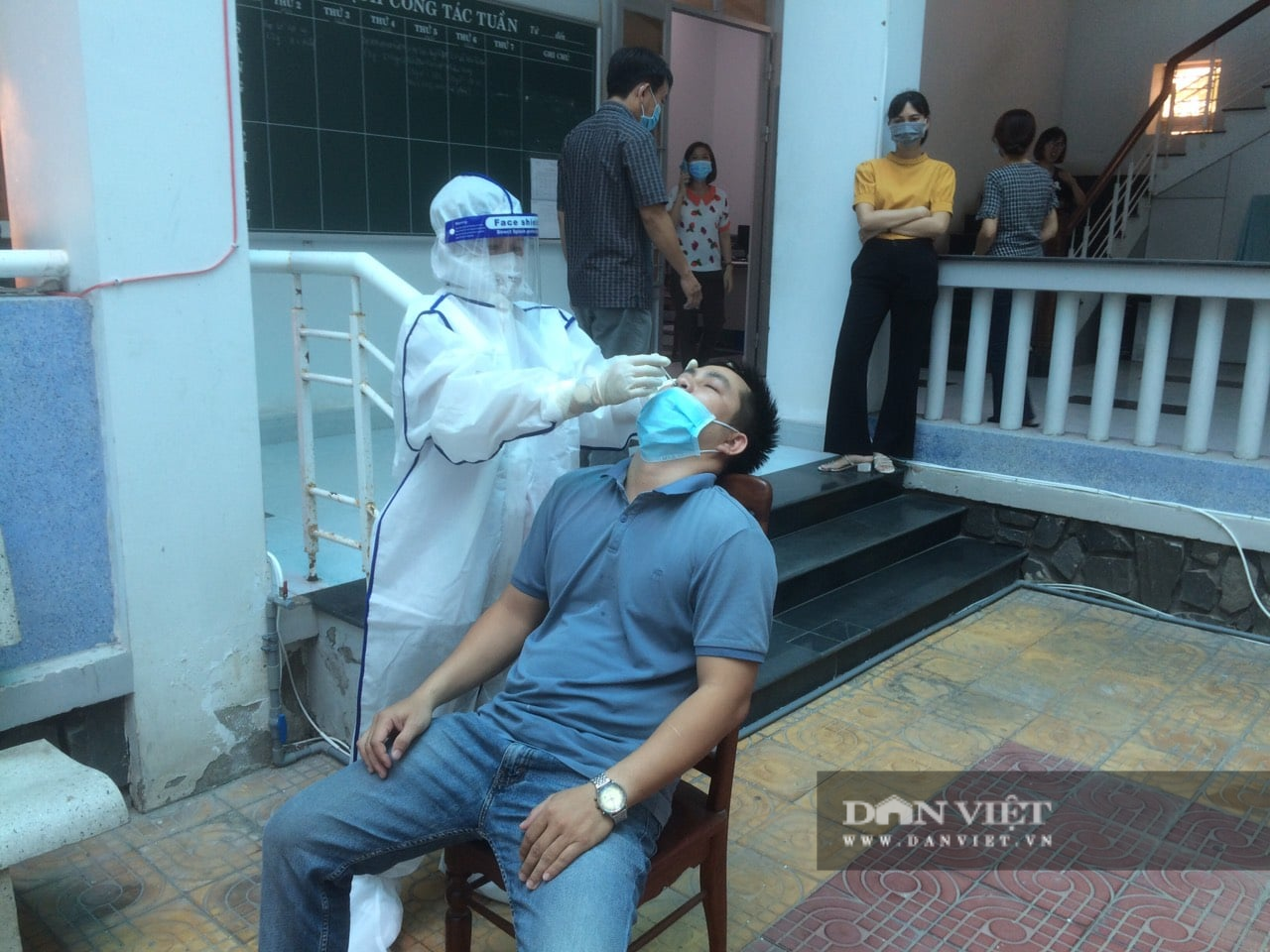 Covid-19: 58 ca nhiễm trong cộng đồng ở Phú Yên, nhiều nơi trợ lực chống dịch - Ảnh 1.