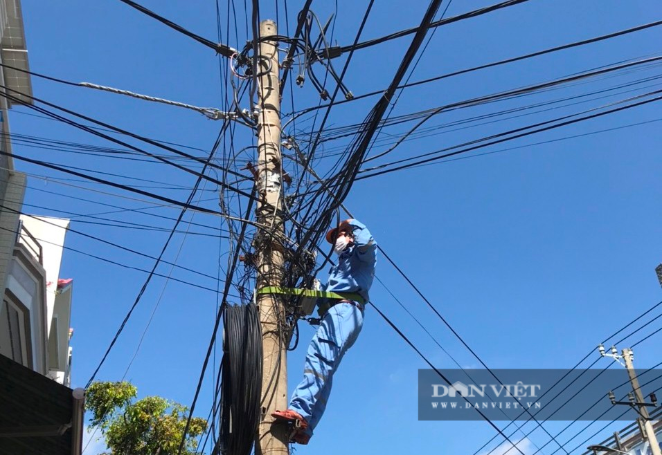 Covid-19: Phú Yên đề nghị tạo điều kiện cho doanh nghiệp dịch vụ thông tin - Ảnh 1.