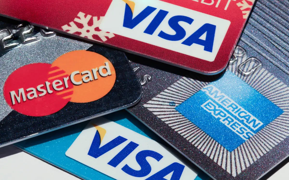 Sự thiếu chip toàn cầu đe doạ lĩnh vực sản xuất thẻ ngân hàng 