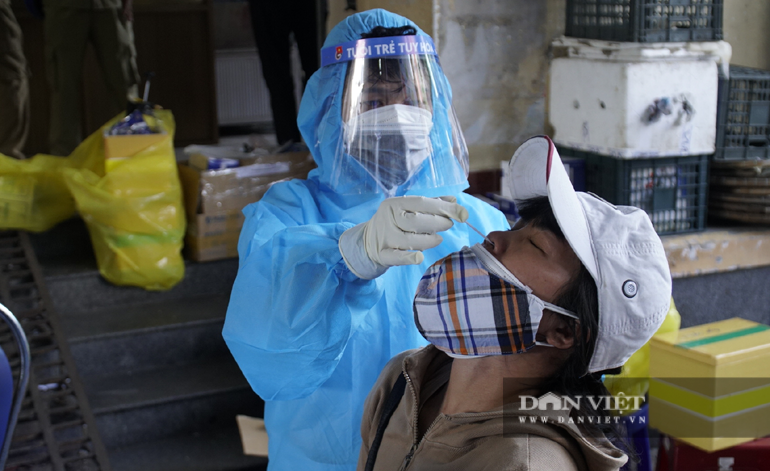 Covid-19: Phú Yên vọt lên 83 ca nhiễm trong cộng đồng, truy vết tại chợ lớn nhất tỉnh - Ảnh 1.