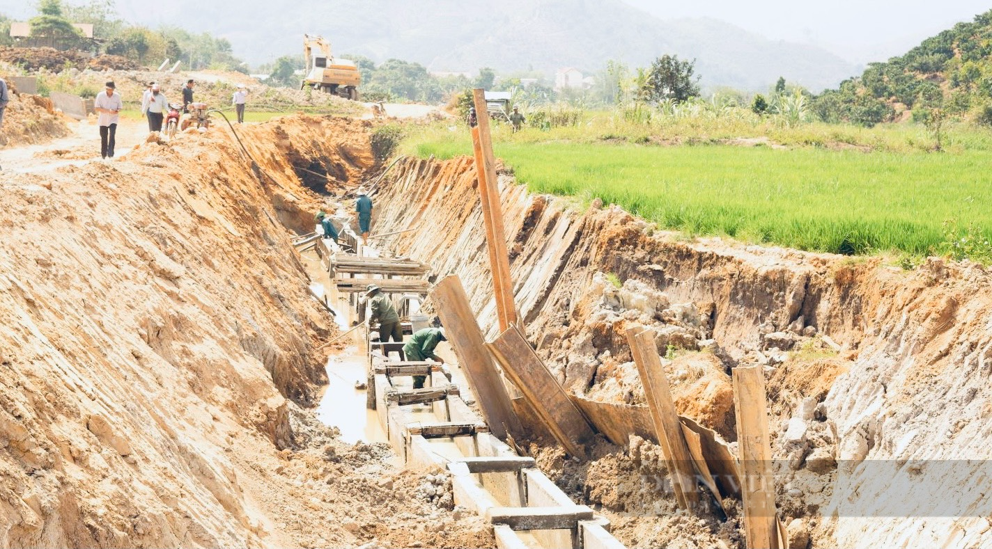 Đắk Nông: Dân mỏi mòn chờ công trình 90 tỷ hoàn thành, chủ đầu tư &quot;hờ hững&quot; xin gia hạn lần thứ 4 - Ảnh 1.