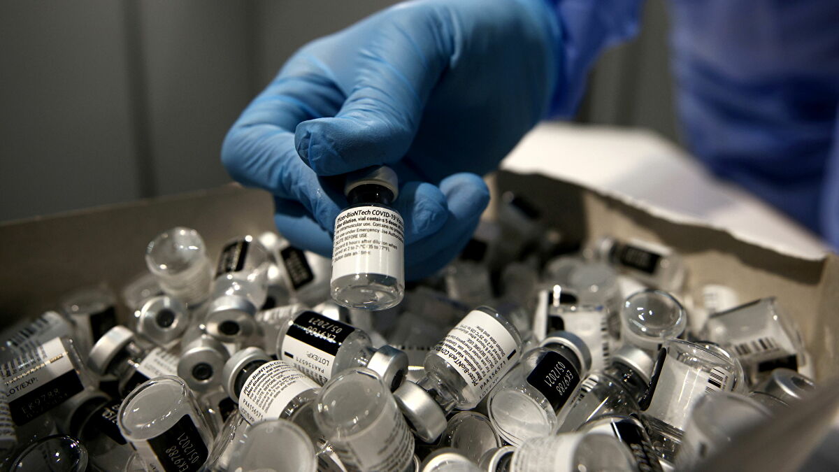Bắc Kinh chỉ trích các quốc gia phát triển vì tích trữ vắc xin Covid-19, ca ngợi BRICS  - Ảnh 1.
