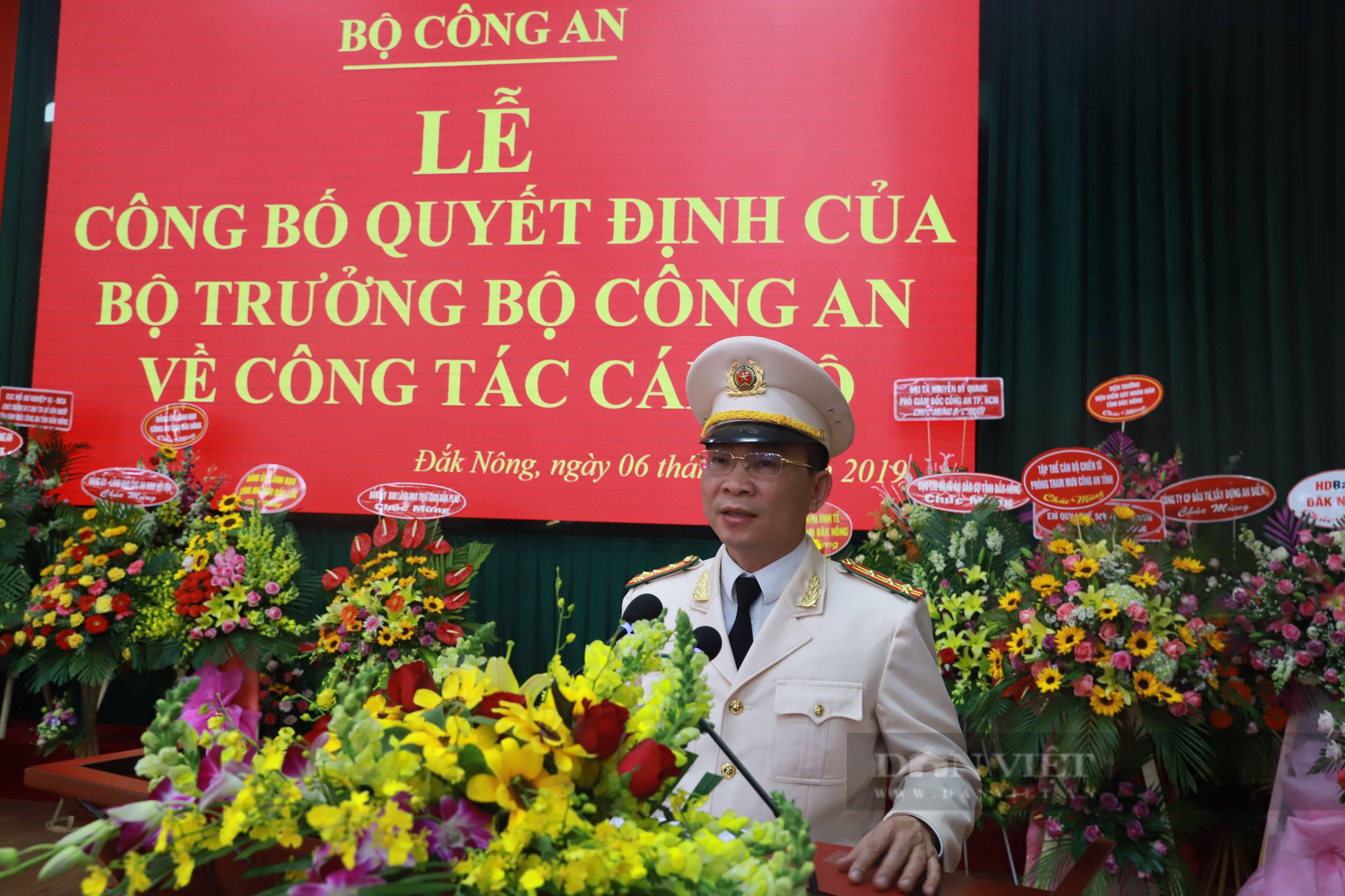 Giám đốc Công an tỉnh Đắk Nông- đại tá Hồ Văn Mười-làm chủ tịch UBND tỉnh - Ảnh 1.