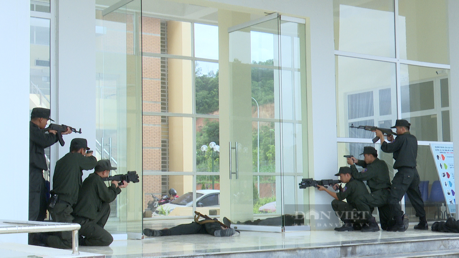 Sơn La: Sẵn sàng cho diễn tập khu vực phòng thủ và phòng chống khủng bố năm 2021 - Ảnh 3.