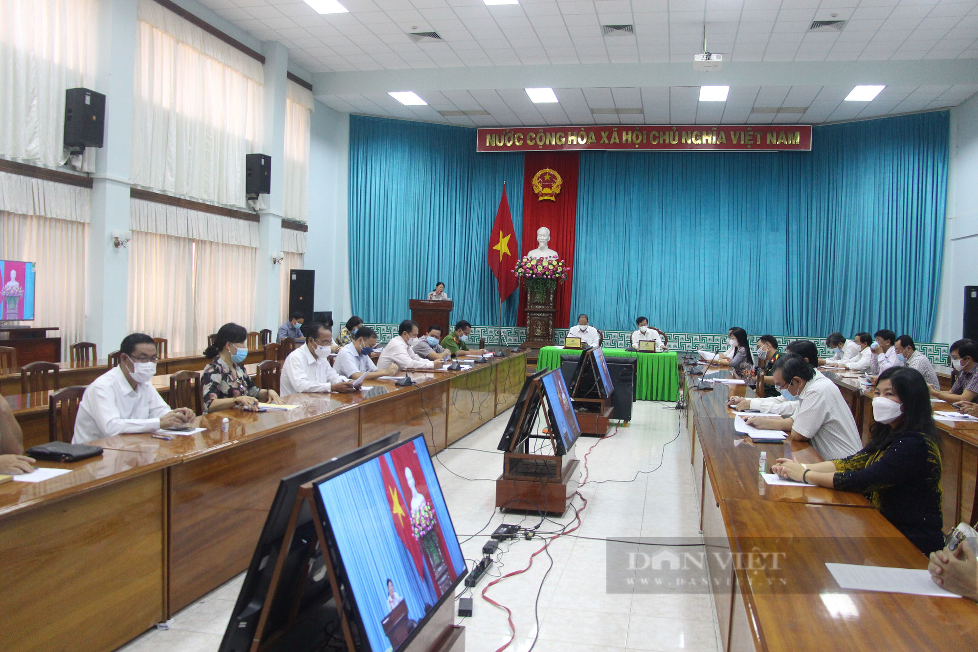 An Giang: Thực hiện giãn cách xã hội thị trấn Long Bình, huyện An Phú sau khi phát hiện 11 ca nghi nhiểm Covid-19 - Ảnh 2.