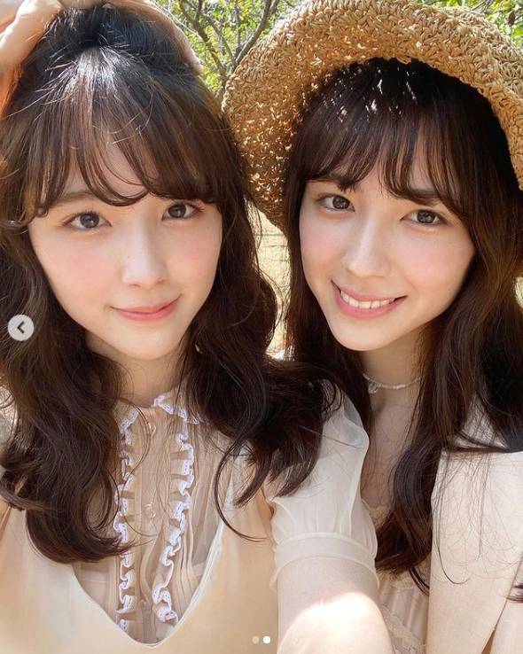 Cặp chị em sinh đôi Nhật Bản gây sốt nhờ vẻ ngoài xinh đẹp như thiên thần - Ảnh 4.
