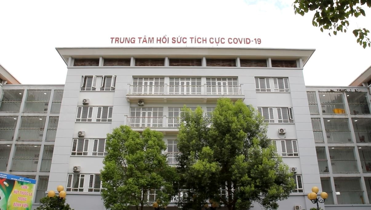 Trung tâm Hồi sức tích cực Covid-19 lớn nhất miền Bắc chính thức hoạt động - Ảnh 2.