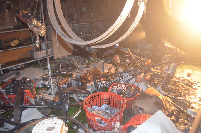 Cháy lớn khiến 4 người tử vong ở Quảng Ngãi - Ảnh 5.