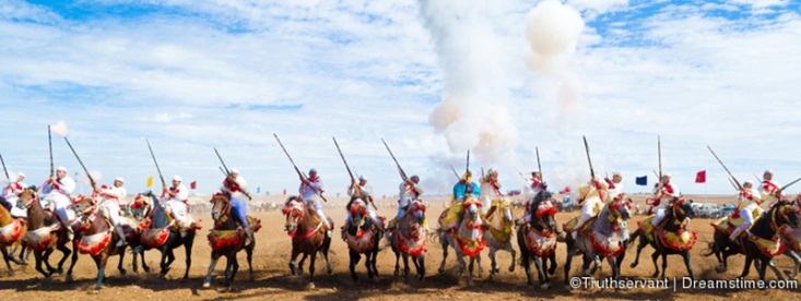 Marocco: Trải nghiệm độc đáo với lễ hội Kết hôn và “Trò chơi thuốc súng” của bộ lạc Berber - Ảnh 5.