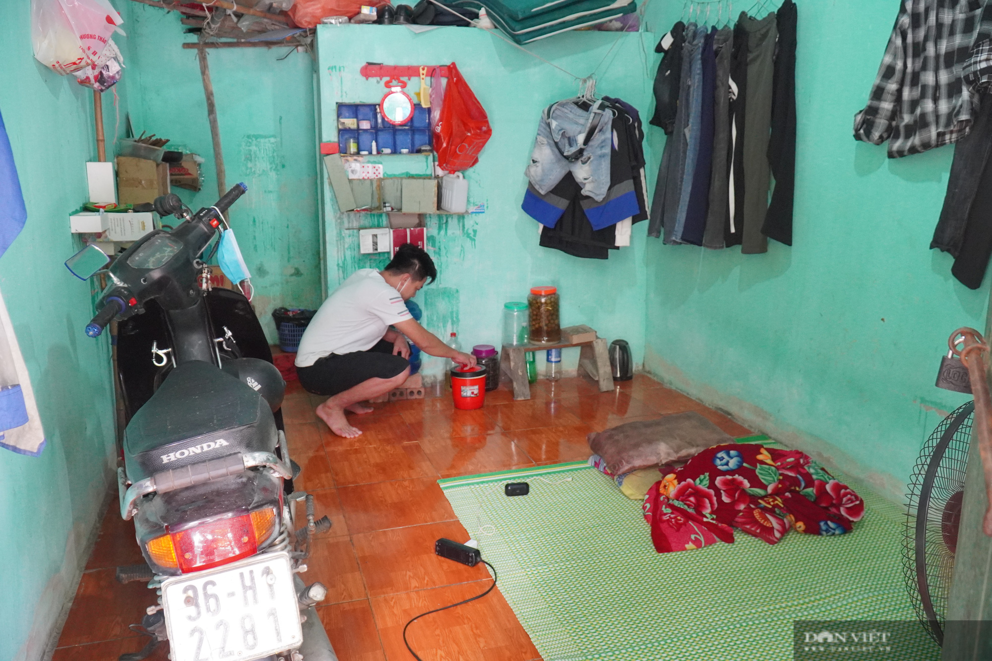Bắc Ninh: Cuộc sống hơn 1 vạn công nhân trong làng phong tỏa Giang Liễu - Ảnh 3.
