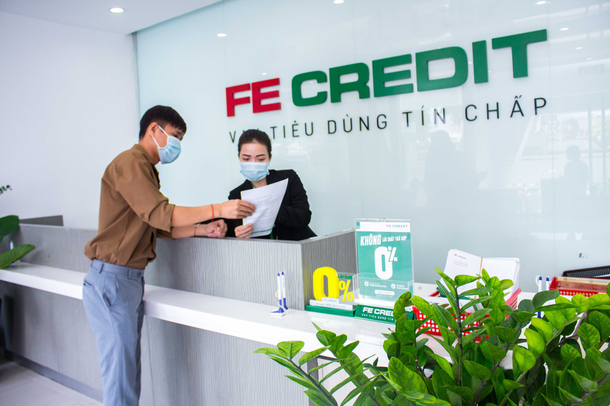 FE CREDIT cùng VPBank ủng hộ 60 tỷ đồng vào Quỹ Vaccine phòng chống dịch Covid-19 - Ảnh 1.