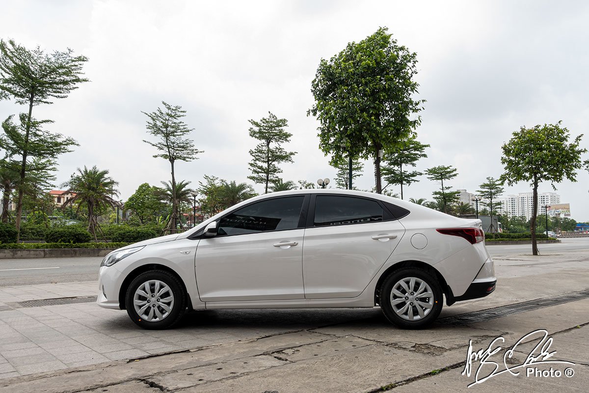 Hyundai Accent số sàn lên ngôi, giá siêu rẻ - Ảnh 4.
