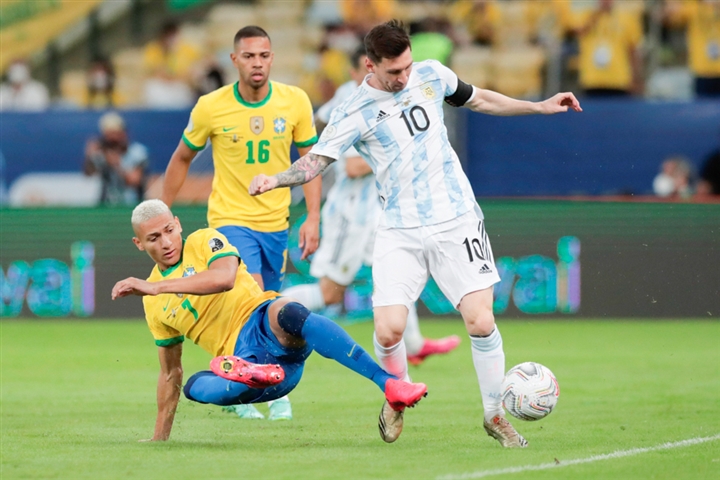 Cùng Argentina đăng quang, Messi lập cú đúp danh hiệu tại Copa America 2021 - Ảnh 1.