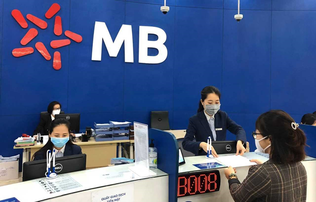 “Ông lớn” Vietcombank chính thức có đối thủ về nợ xấu và dự phòng bao nợ xấu - Ảnh 3.