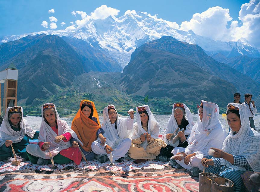 Ấn Độ: Bộ tộc Hunzas sống thọ và có nhiều phụ nữ đẹp nhất thế giới bởi những lý do này - Ảnh 8.