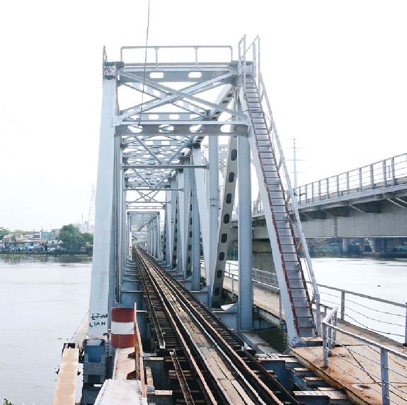 “Độc lạ” công nghệ xây cầu Bình Lợi huyền thoại vượt sông Sài Gòn - Ảnh 3.