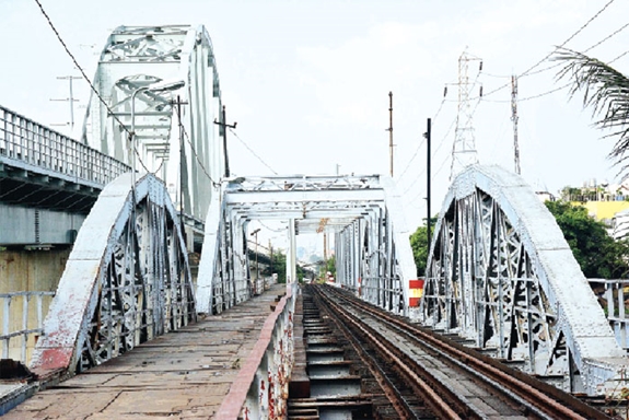 “Độc lạ” công nghệ xây cầu Bình Lợi huyền thoại vượt sông Sài Gòn - Ảnh 10.