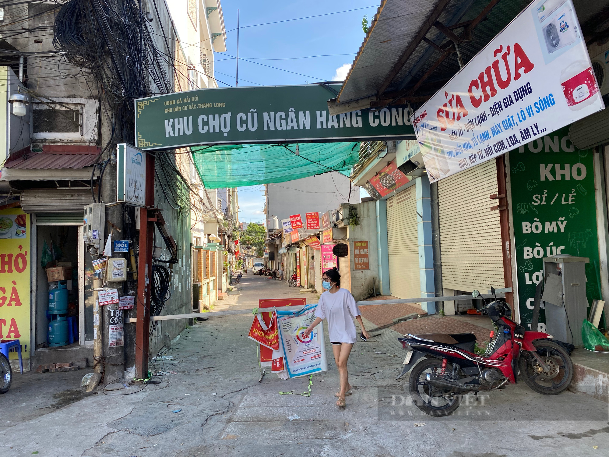 Cuộc sống hàng nghìn công nhân ở Hà Nội lao đao do thất nghiệp, giãn việc vì dịch Covid-19 - Ảnh 2.