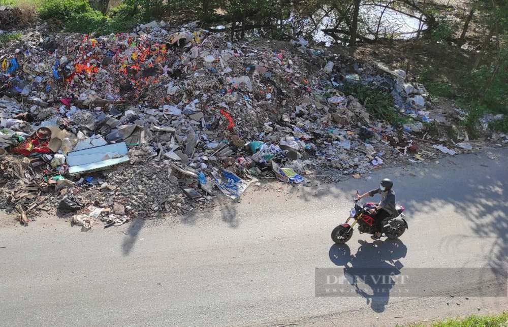 Hoài Đức, Hà Nội: &quot;Núi rác&quot; tự phát đang hình thành ở An Khánh hết năm này qua năm khác - Ảnh 2.