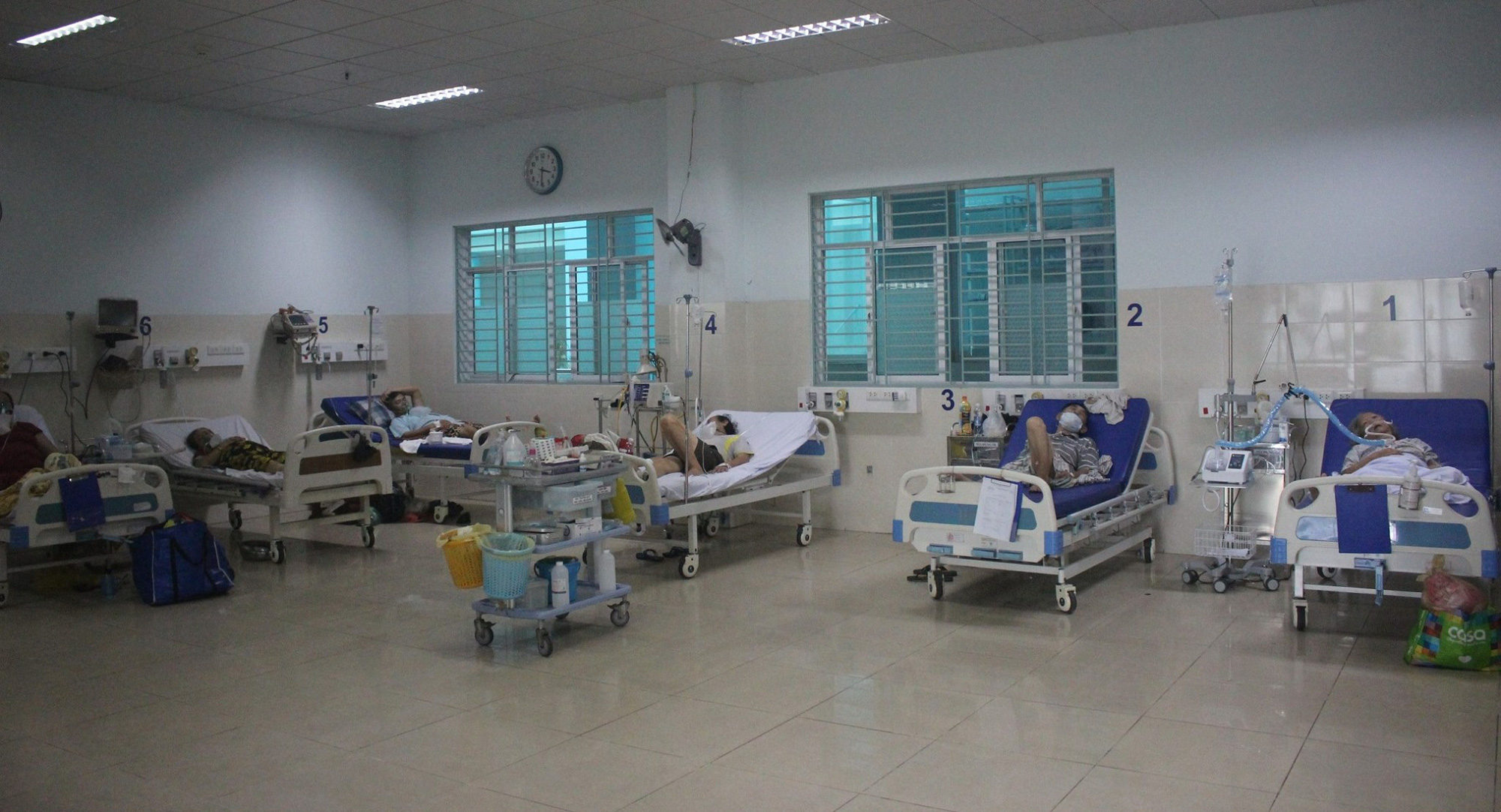 Bộ trưởng Bộ Y tế: Điều phối kho dự trữ tại TP.HCM 2.000 máy thở - Ảnh 2.