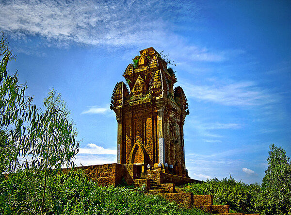 8 cụm tháp Chăm ngàn tuổi siêu độc đáo, sừng sừng giữa kinh đô của vương quốc cổ Chăm Pa - Ảnh 8.