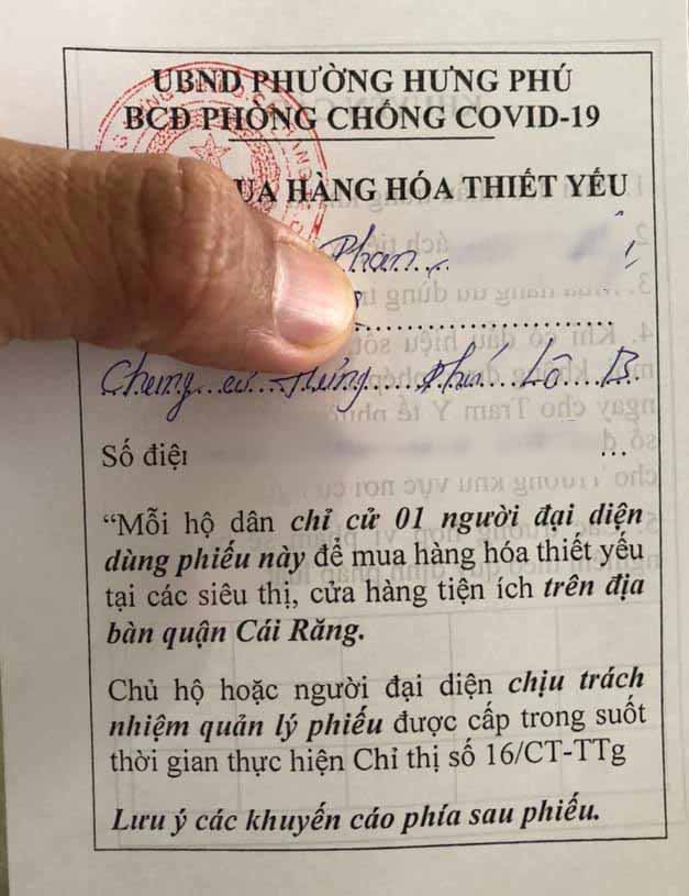 ĐBSCL: Chợ truyền thống nơi cho bán, nơi đóng cửa, người dân đi chợ và siêu thị phải có phiếu mua hàng - Ảnh 3.