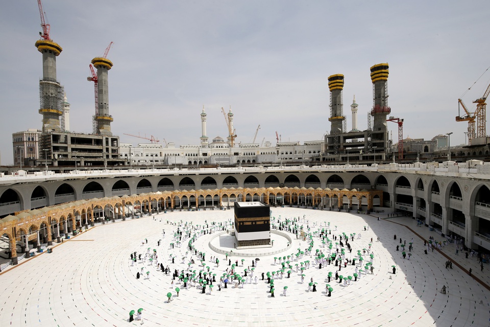 60.000 tín đồ Hồi giáo sẽ đến Mecca hành hương giữa đại dịch - Ảnh 1.
