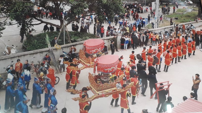 Thái Nguyên: Ở làng này đàn ông đàn bà cứ 51 tuổi trở lên là cả làng lại đưa nhau ra đình cầu thọ  - Ảnh 9.