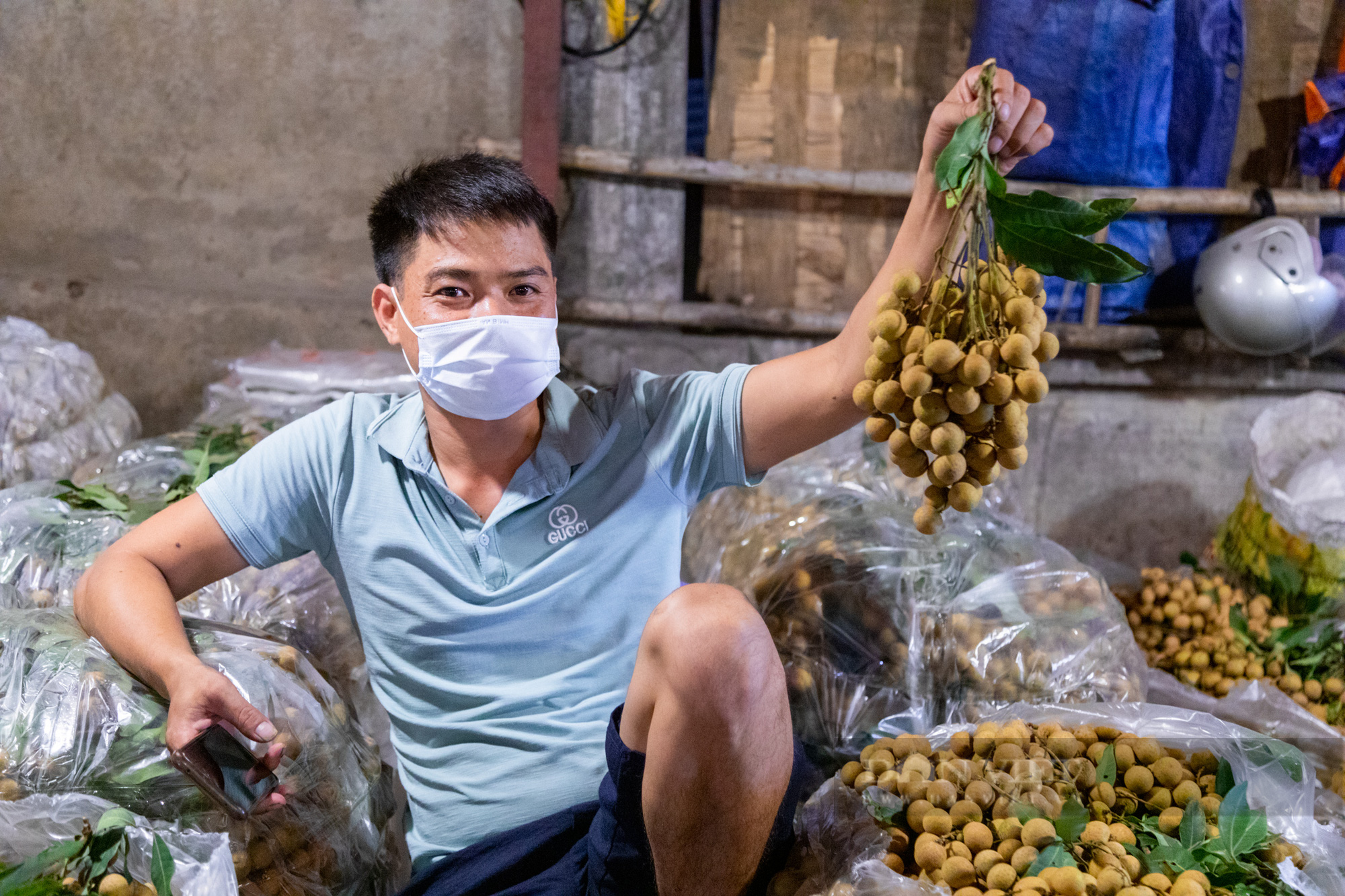 Trầm lắng với tiểu thương chợ đầu mối Long Biên trong mùa dịch Covid-19: &quot;Buôn gì lỗ nấy&quot; - Ảnh 10.