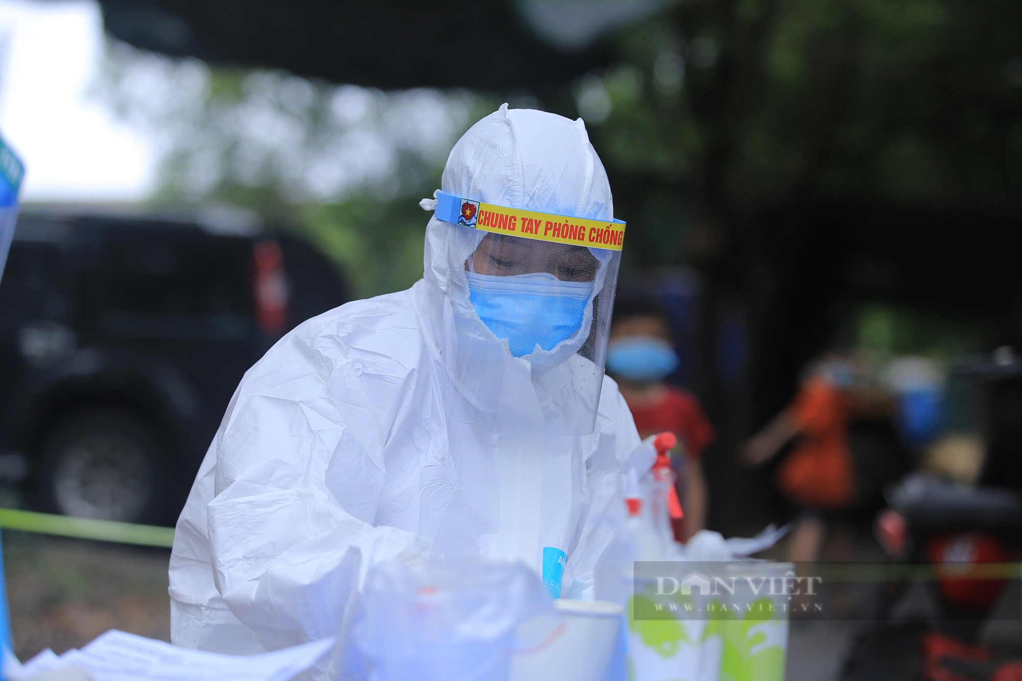 Hà Nội: Thêm 4 người ở Quốc Oai phát hiện dương tính SARS-CoV-2 qua sàng lọc, chưa rõ nguồn lây - Ảnh 2.
