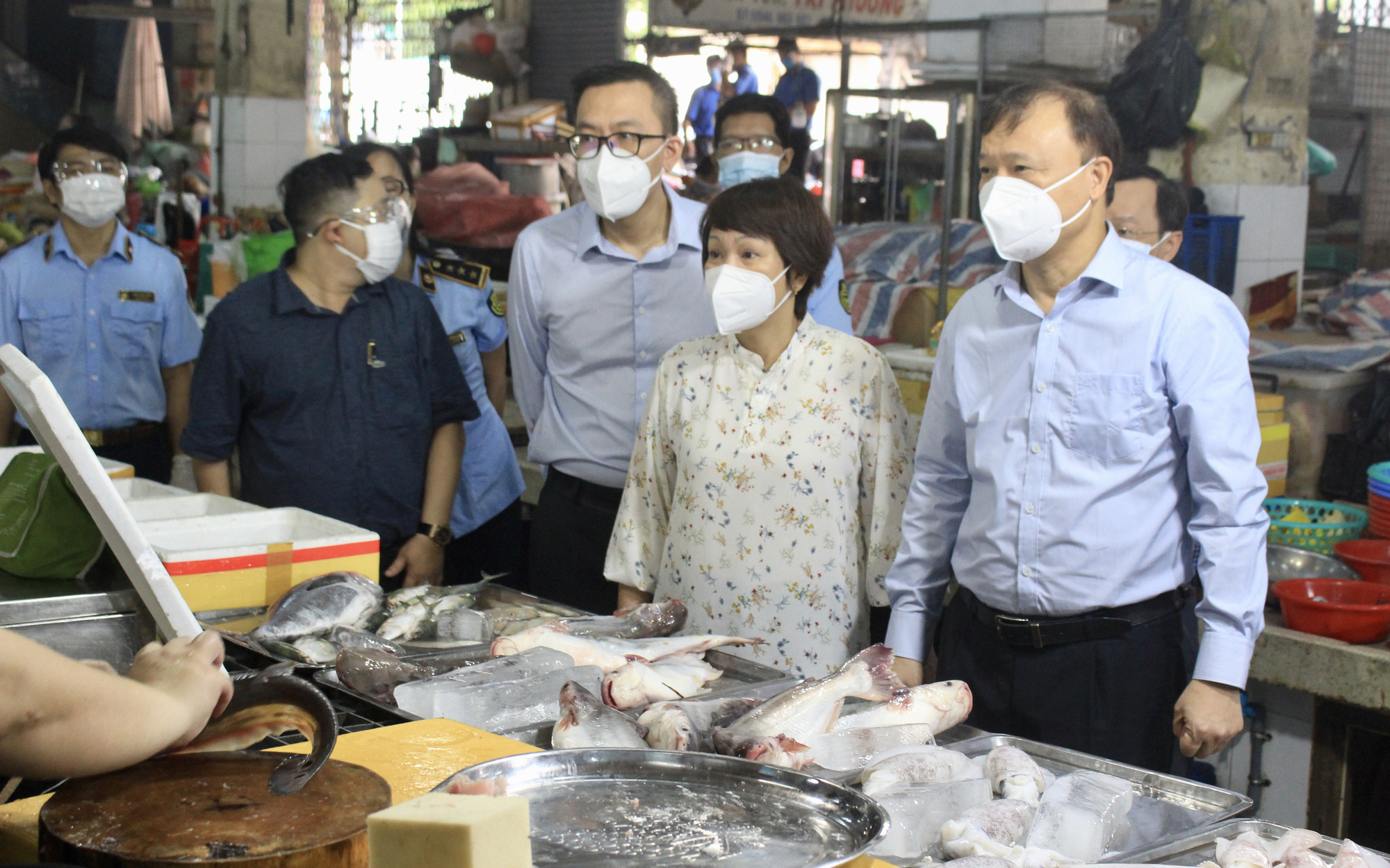 Thứ trưởng Đỗ Thắng Hải: TP.HCM cần sớm mở lại chợ, mở càng nhiều càng tốt