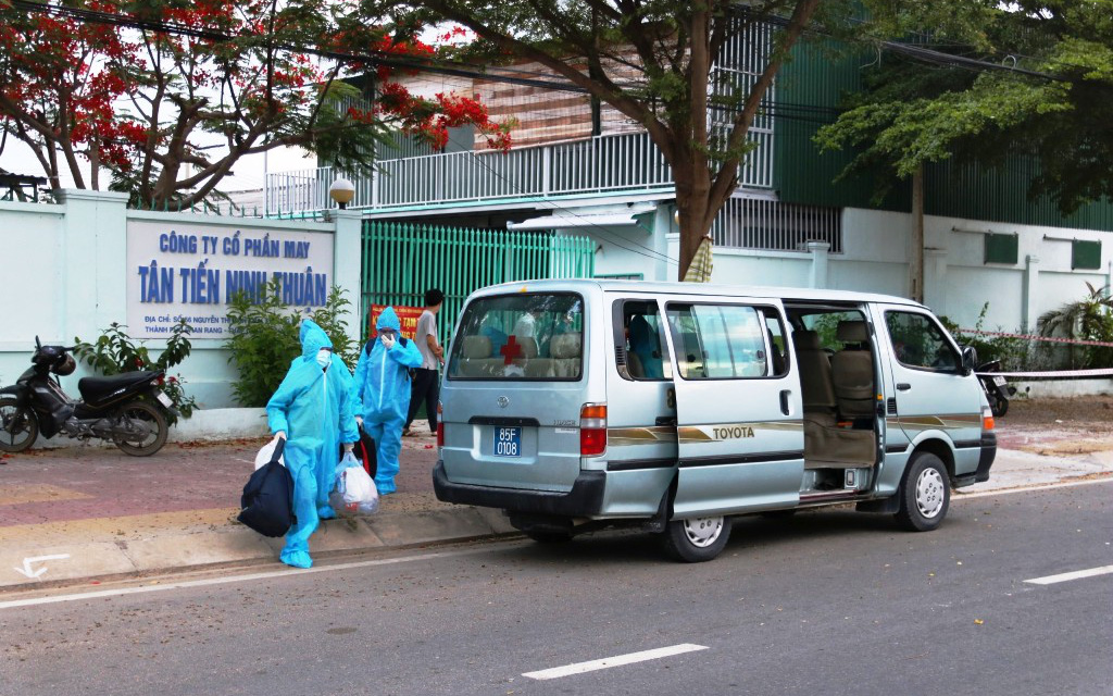 Ninh Thuận: Hơn 2.000 công nhân tạm nghỉ việc do có 5 người dương tính với SARS-CoV-2