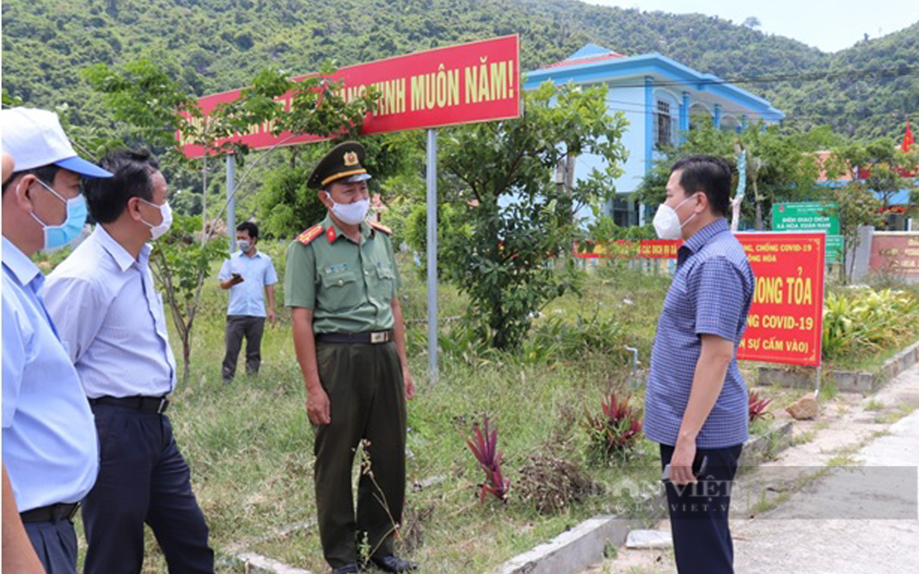 Chủ tịch Phú Yên lệnh giãn cách xã hội theo Chỉ thị 16 trên toàn tỉnh - Ảnh 1.