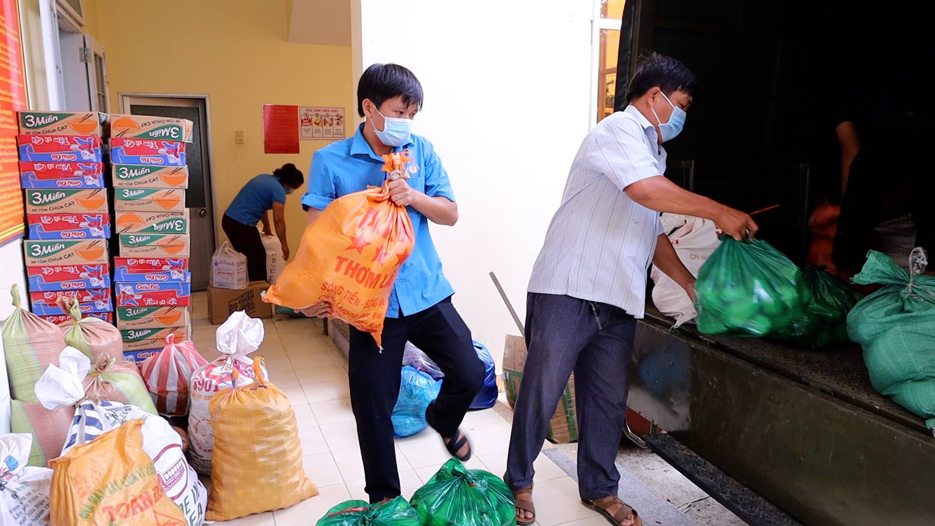 Khánh Hòa: Hơn 1 tấn rau củ quả được hỗ trợ cho người dân gặp  - Ảnh 2.